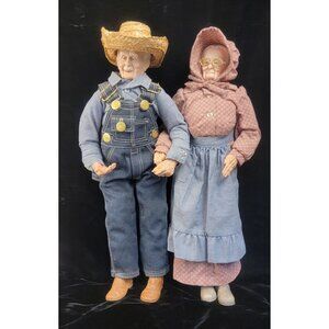 Antique Grandma and Grandpa Porcelain Dolls, 1995